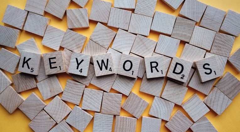 Posizionare le keywords short tail grazie al lavoro sulle long tail